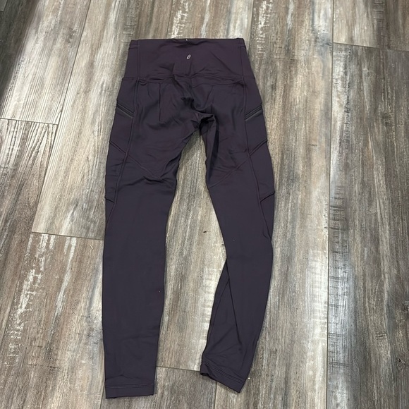 Lululemon Toasty Tech Eggplant Purple Zipper Pocket Leggings size 6 lined tights - Picture 5 of 9